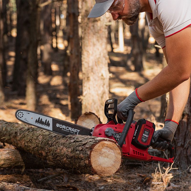 Акумуляторна безщіткова пила ланцюгова WORCRAFT CGC-S40LiBA