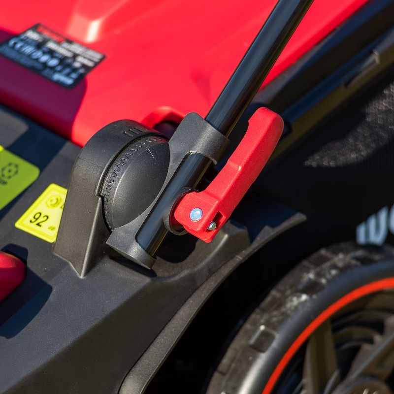 Акумуляторна безщіткова газонокосарка WORCRAFT CLM-S40LiBL