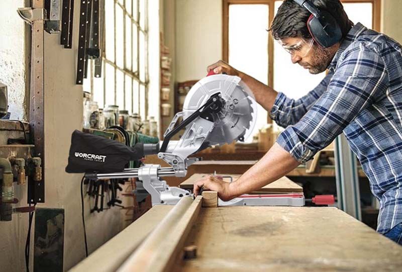 Торцювальна пила WORCRAFT MST20-255