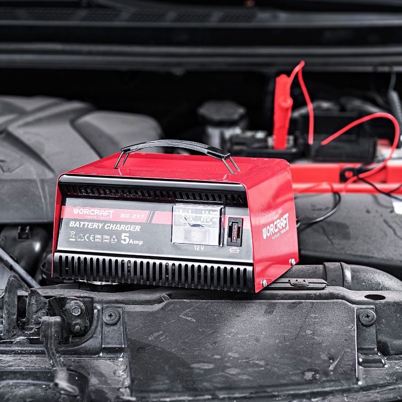 Зарядний пристрій для автомобільних акумуляторів WORCRAFT BC-217