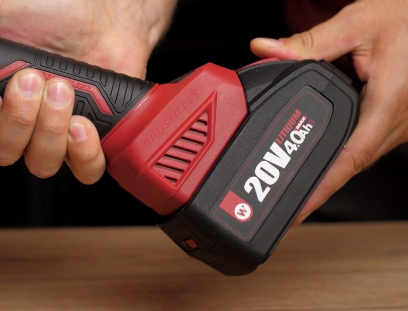 Акумуляторна безщіткова шліфмашина кутова WORCRAFT CAG‑S20LiBS‑125