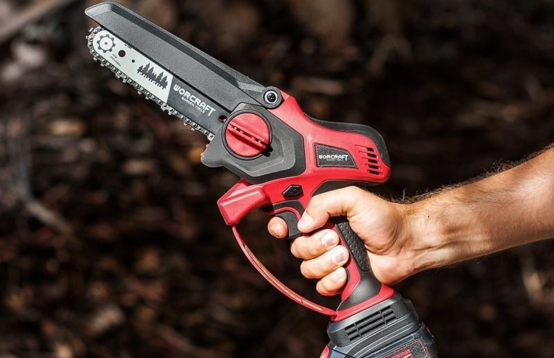 Акумуляторна безщіткова міні-пила ланцюгова WORCRAFT CHS-S20LiBPM