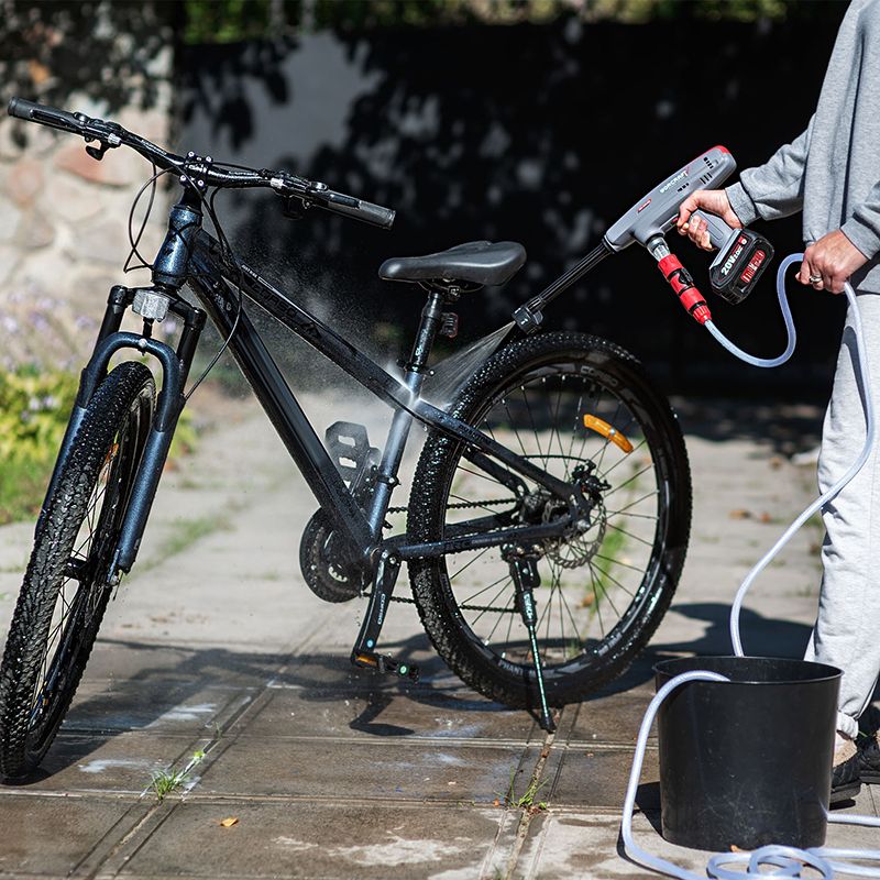 Акумуляторна мийка високого тиску WORCRAFT CPC‑S20LiEM