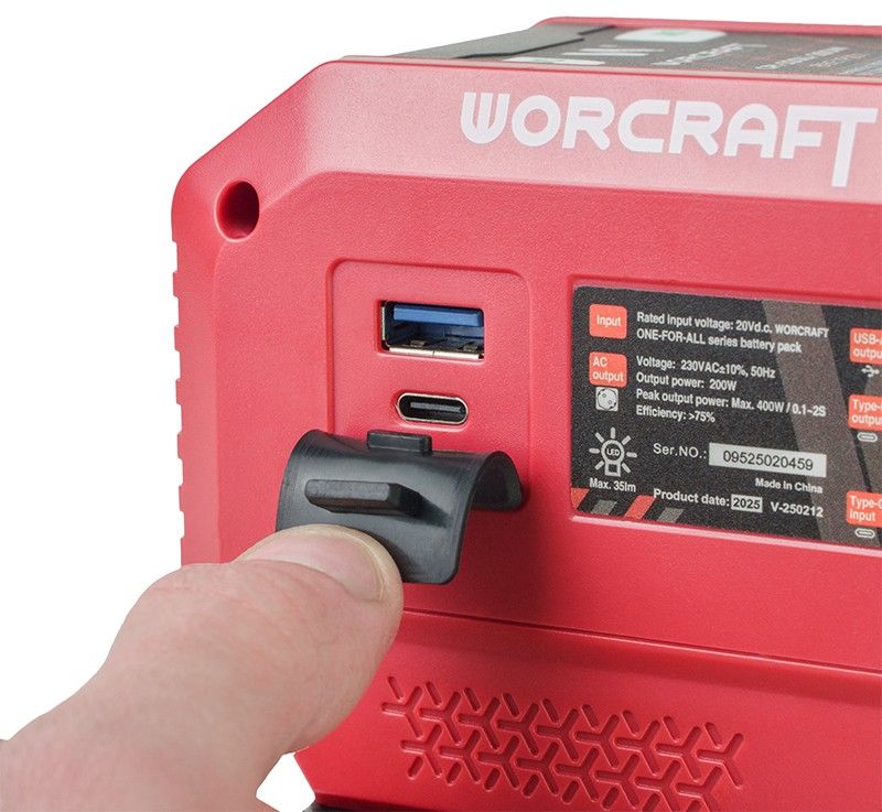 Акумуляторний інвертор напруги WORCRAFT CPI-S20Li-200W