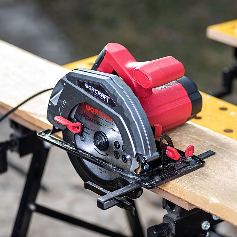 Циркулярна пила WORCRAFT CS15-185
