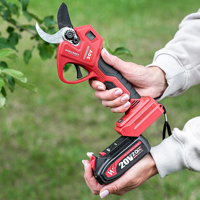 Аккумуляторный бесщеточный секатор WORCRAFT CSC-S20LiBA