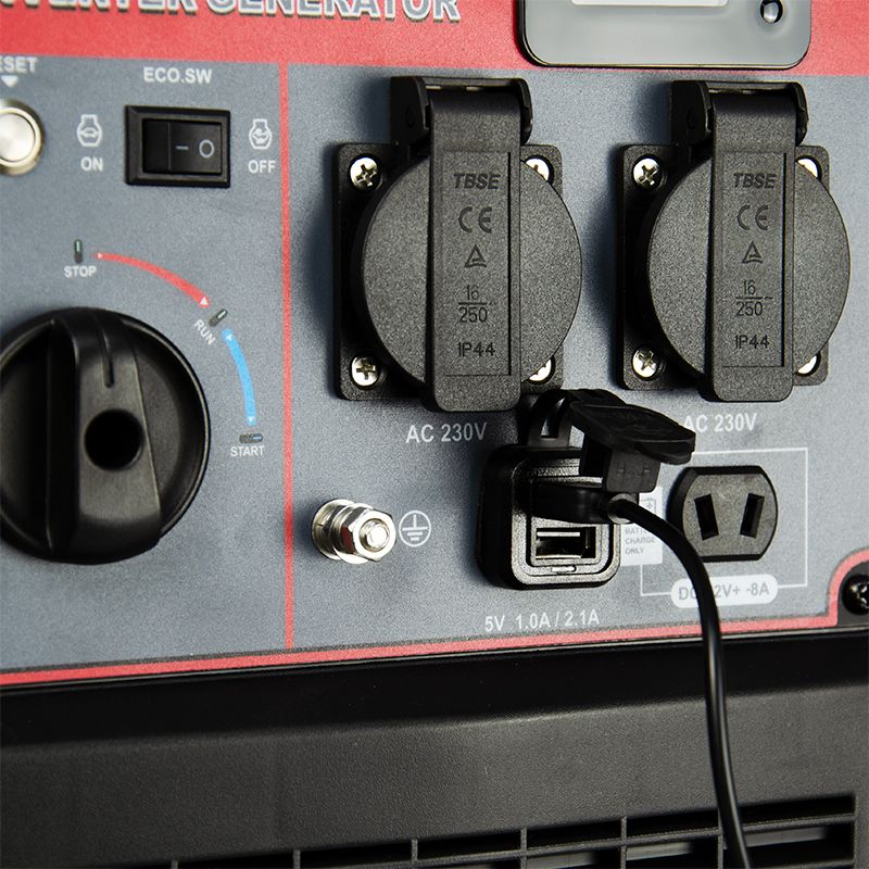 Інверторний електрогенератор 3,5 кВт WORCRAFT IFG-3000 