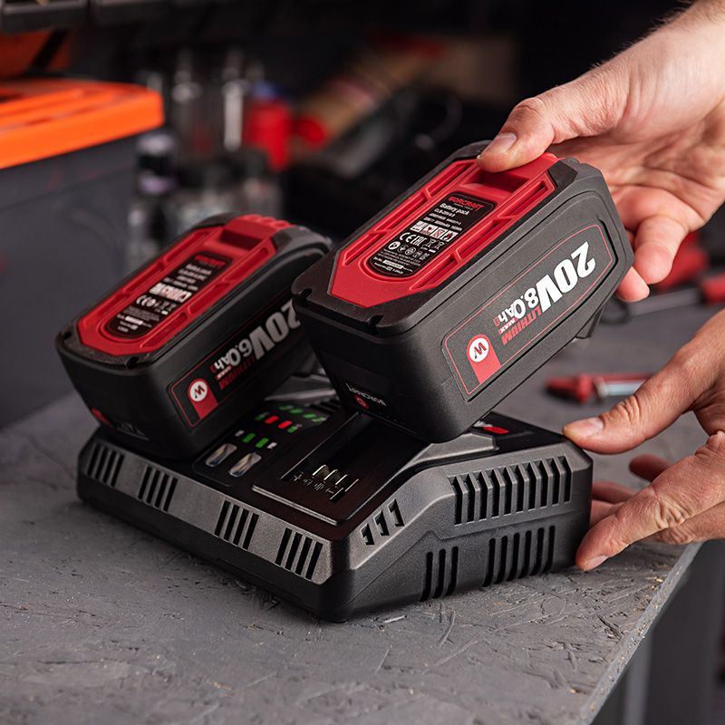 Акумуляторна батарея WORCRAFT CLB-20V-8.0