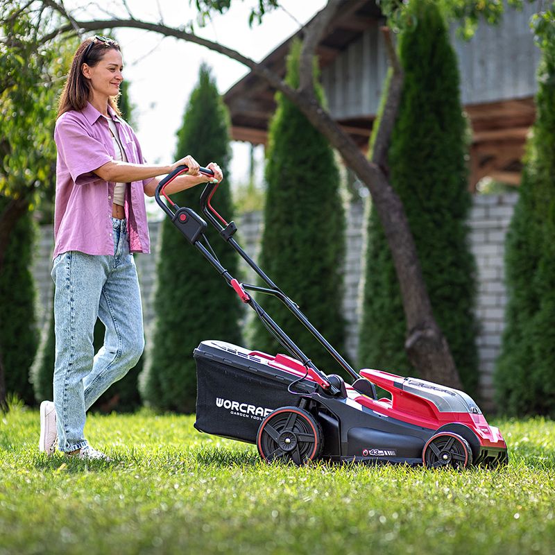 Акумуляторна безщіткова газонокосарка WORCRAFT CLM-S40LiBL
