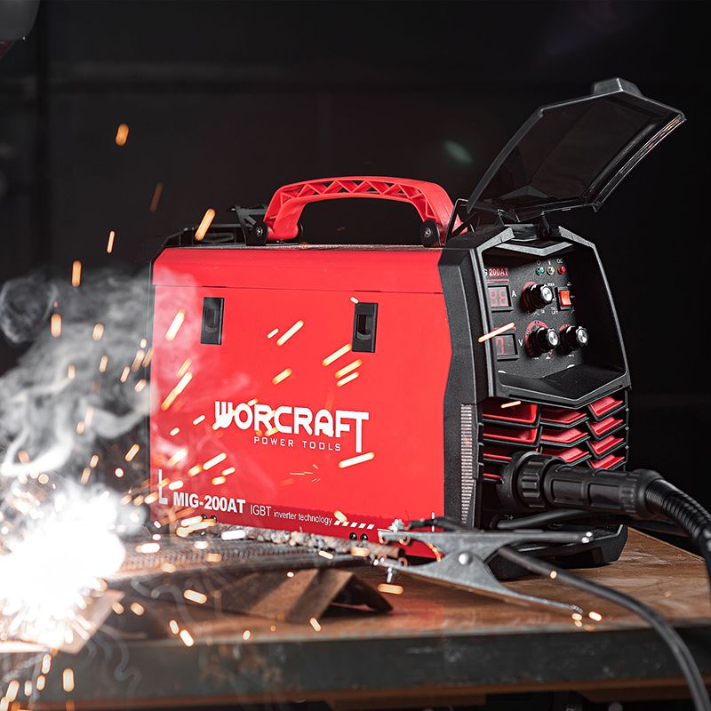 Зварювальний напівавтомат WORCRAFT MIG-200AT
